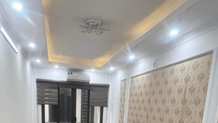 CHO THUÊ NHÀ NGUYÊN CĂN TAM TRINH, 5 TẦNG, 30M2, 3 NGỦ, FULL NỘI THẤT, 10 TRIỆU/THÁNG LH 0844899222